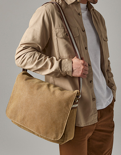 OMEN Frankfurt Vintage Messenger Bag (Unisex) / Design: Original Logo